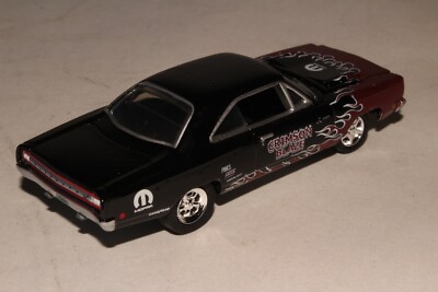 GREENLIGHT 1968 PLYMOUTH ROAD RUNNER, CRIMSON BLAZE, 1:64