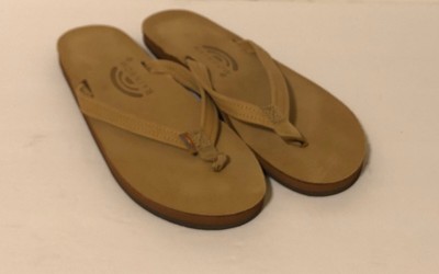 narrow flip flops