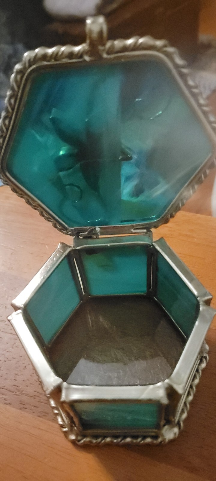 Picture 2 of 6