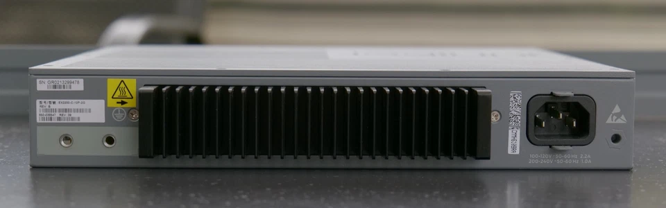 Juniper Networks EX2200-c PoE+ REV: B REV: 09 - Bild 4 von 4