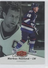 2006-07 Flair Showcase Upper Level Markus Naslund #96 0b9