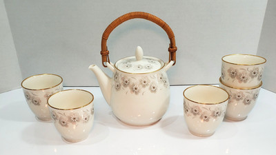Noritake Japan Ivory Floral Tea Pot Rattan Handle & 5 Cups Gold Trim