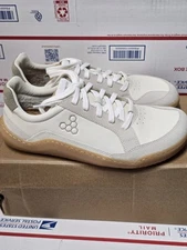 VIVOBAREFOOT Gobi II Leather Limestone Dusty Green Sneakers Mens size 8US