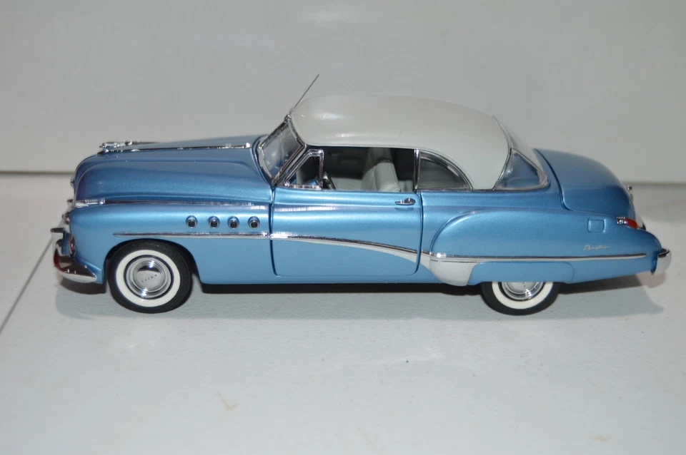 1949 Buick Riviera Blue Hardtop 1:24 Car Diecast Franklin Mint w/Hang Tag - Image 4 of 4