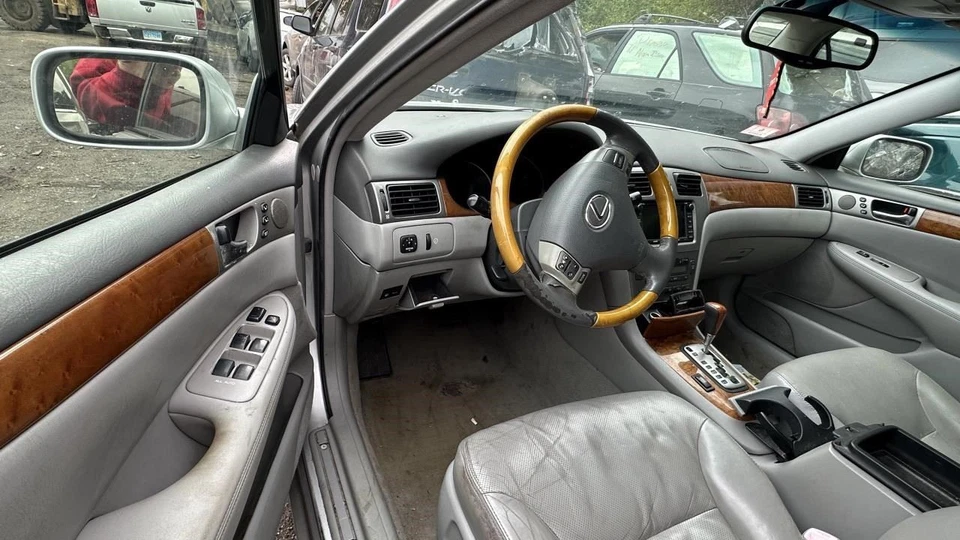 Anti-Lock Brake Part Actuator And Pump Assembly Fits 04-07 SOLARA 1390484 - Image 4 of 4