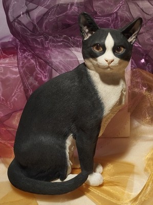 Katze Großfigur ''CAT SITTING BLACK&WHITE'' Country Artists Cat #CA05592 Siam OVP!