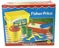 1985 FISHER PRICE PICNIC  BASKET PLAYSET  FOOD BASKET SET  NIB HR
