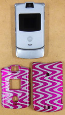 Motorola RAZR V3 - Silver  AT T / Cingular  Cellular Flip Phone - Bundled