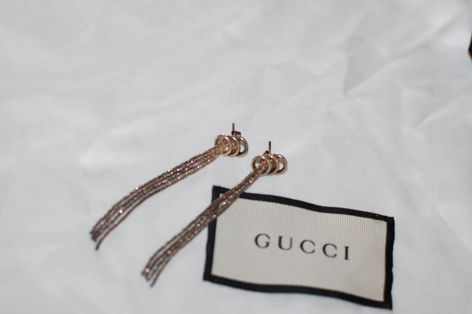 Boucles d'oreilles en argent sterling chaîne et boucle longue avec sac gucci chute pendentif 0,925