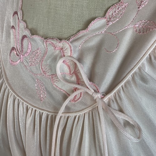 VTG Sears Pink Embroidered Floral Nylon Long Nightgown Lingerie Sleepwear Small - Picture 4 of 8