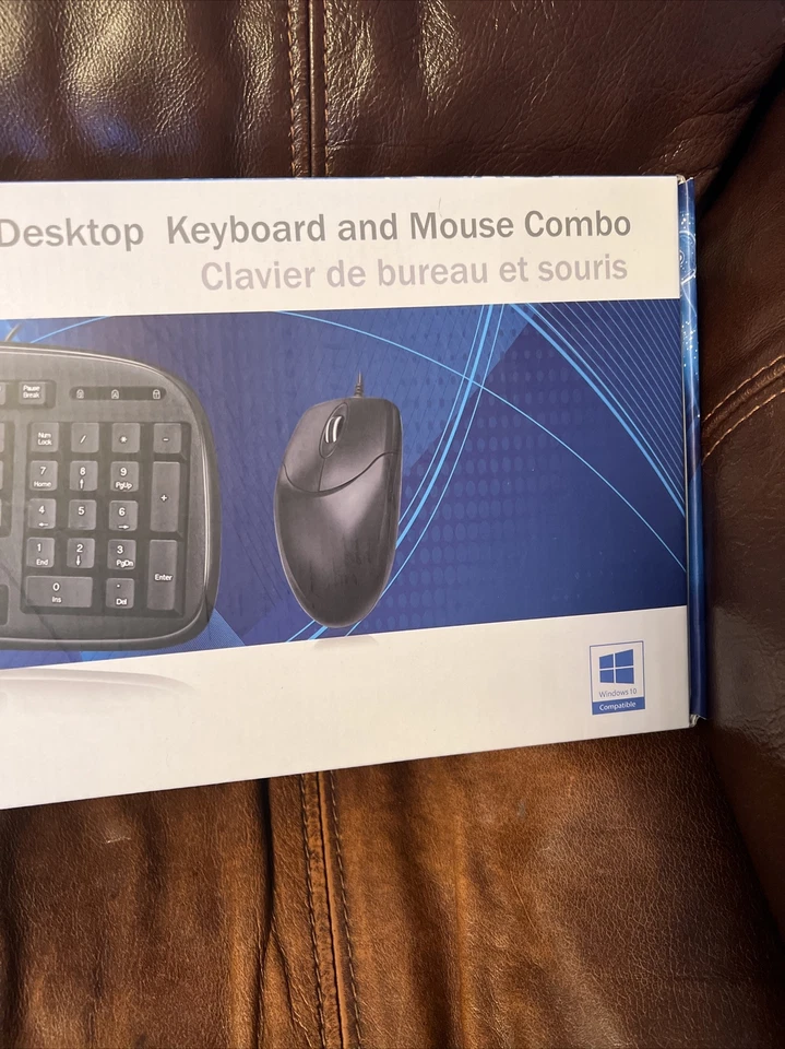 NEW Adesso WKB-1330CB 2.4 GHz Wireless Desktop Keyboard and Mouse Combo & 2.4GHz - Image 3 of 4