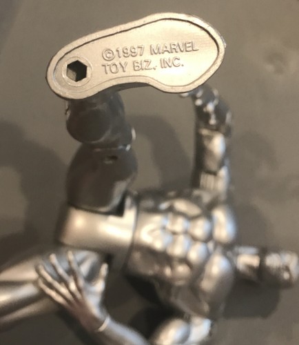 TOYBIZ MARVEL LEGENDS ACTION FIGURE LOT SILVER SURFER MAGNETO ULTRON BASE - Picture 12 of 12