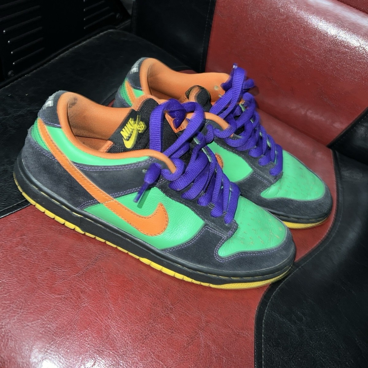 Nike SB Dunk Low 2009 Green Spark/Hoop Orange Sneakers Size 8