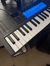 Novation Launchkey Mini 37 MK4