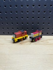 Thomas  Friends Take N Play Die Cast Train Magnetic Lot Engine Salty Dart