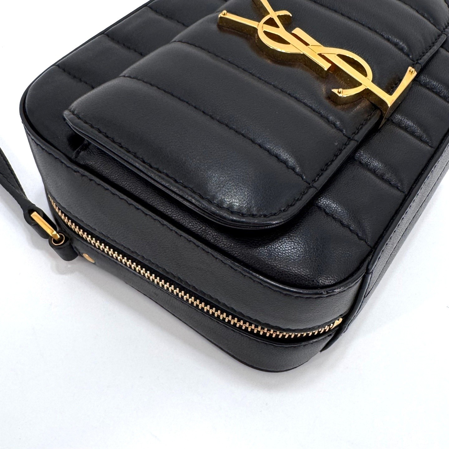 Borsa a tracolla Saint Laurent Vicky giocattolo per fotocamera nera 554075 137645781