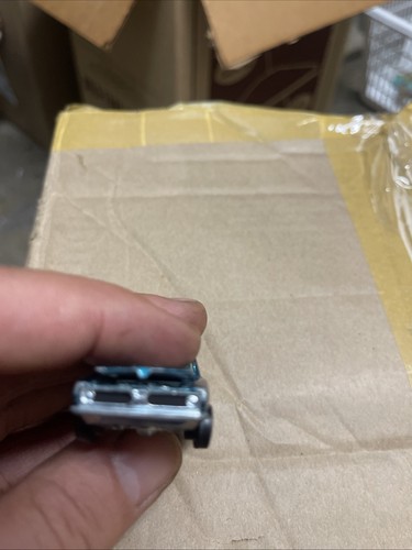 Hot Wheels Redline Custom Barracuda Car 1967 Blue Made in Hong Kong - Picture 7 of 8