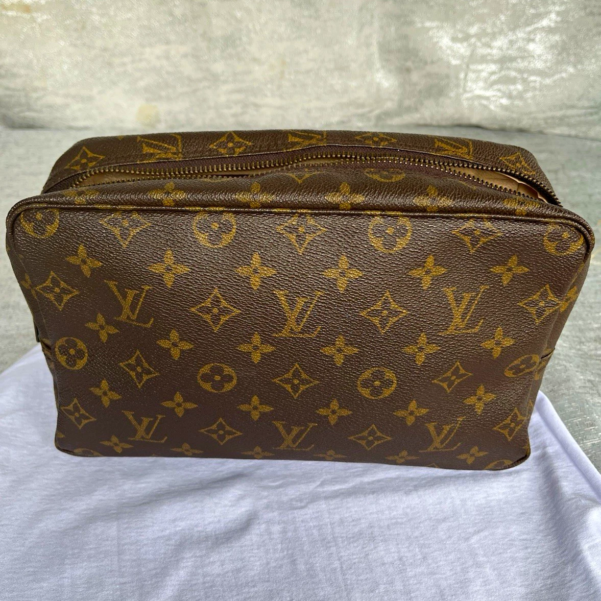 25+ Louis Vuitton Makeup Bags for sale | Updated Oct 2026
