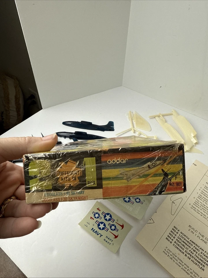 1976 Addar 2-Kits-in-1-Box, Douglas F4D Skyray & Douglas F3D Skynight, 1:72 READ - Image 4 of 4