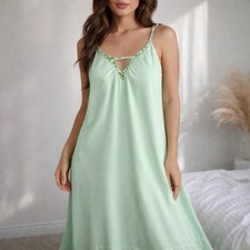 VTG 60s 70s Green Nightgown Eyelet Floral Lace Babydoll MCM Soft Flowing Sz M