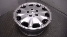 Alufelge 7X15 ET37 Mercedes-benz 210 E 200 Abplatzungen ,kratzer ,schrammen Alufelge 7X15 ET37 Mercedes-benz 210 E 200 Abplatzungen ,kratzer ,schrammen