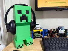 Minecraft Creeper Headphone Holder / Stand   3D Printed Desk  Gaming Accessory
