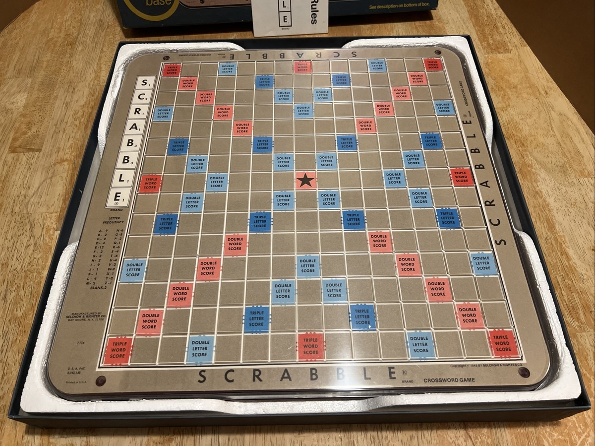 SCRABBLE crossword deluxe edition SELCHOW & RIGHTER turntable 1982 Tiles sealed