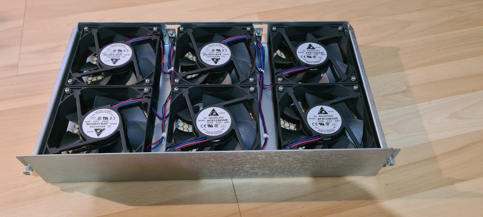 Système de Refroidissement DC48V Flux d'Air Massif avec 6 Ventilateurs AFB1248VHE