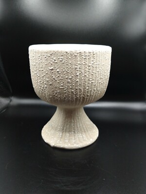 Calif USA POTTERY Beige White Texture Splatter Speckle Footed Goblet Planter MCM
