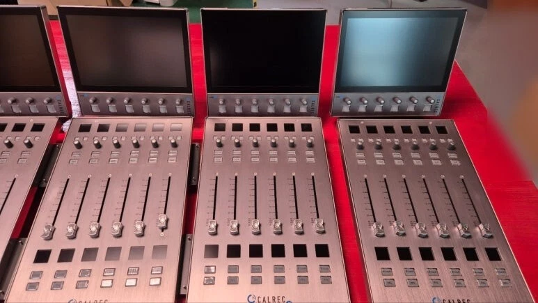 Calrec Tipo R - Paneles de consolas de audio de difusión AD6501 UR6500 MU6411 6410 IM6413 Foto 4 de 4