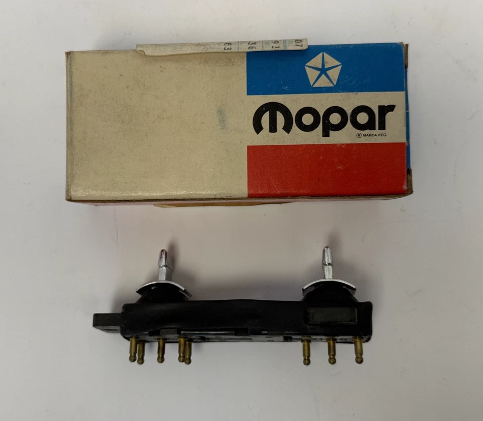 Interruptor de ventana eléctrica Chrysler Imperial 1969-1973 2 velocidades 2926307 nuevo de stock Foto 3 de 4