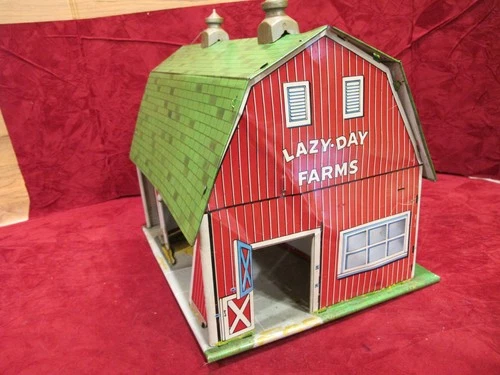 VTG. 1960’S LOUIS MARX COLLECTIBLE LAZY DAY FARM TIN LITHOGRAPH BARN, 12” X 9.5”