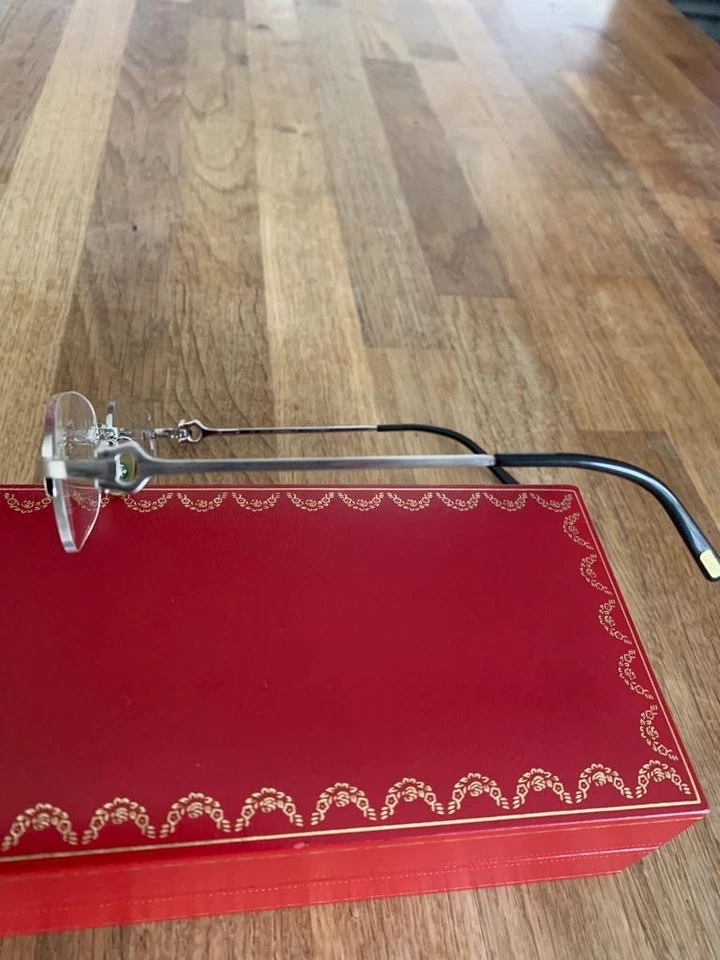 Pre-owned - AUTHENTIC CARTIER RIMLESS EYEGLASSES - accessories & certificate - Image 3 of 4