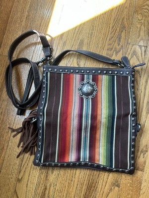 Blazin Roxx Cossbody To Clutch Purse With Wrist And Cossbody Strap