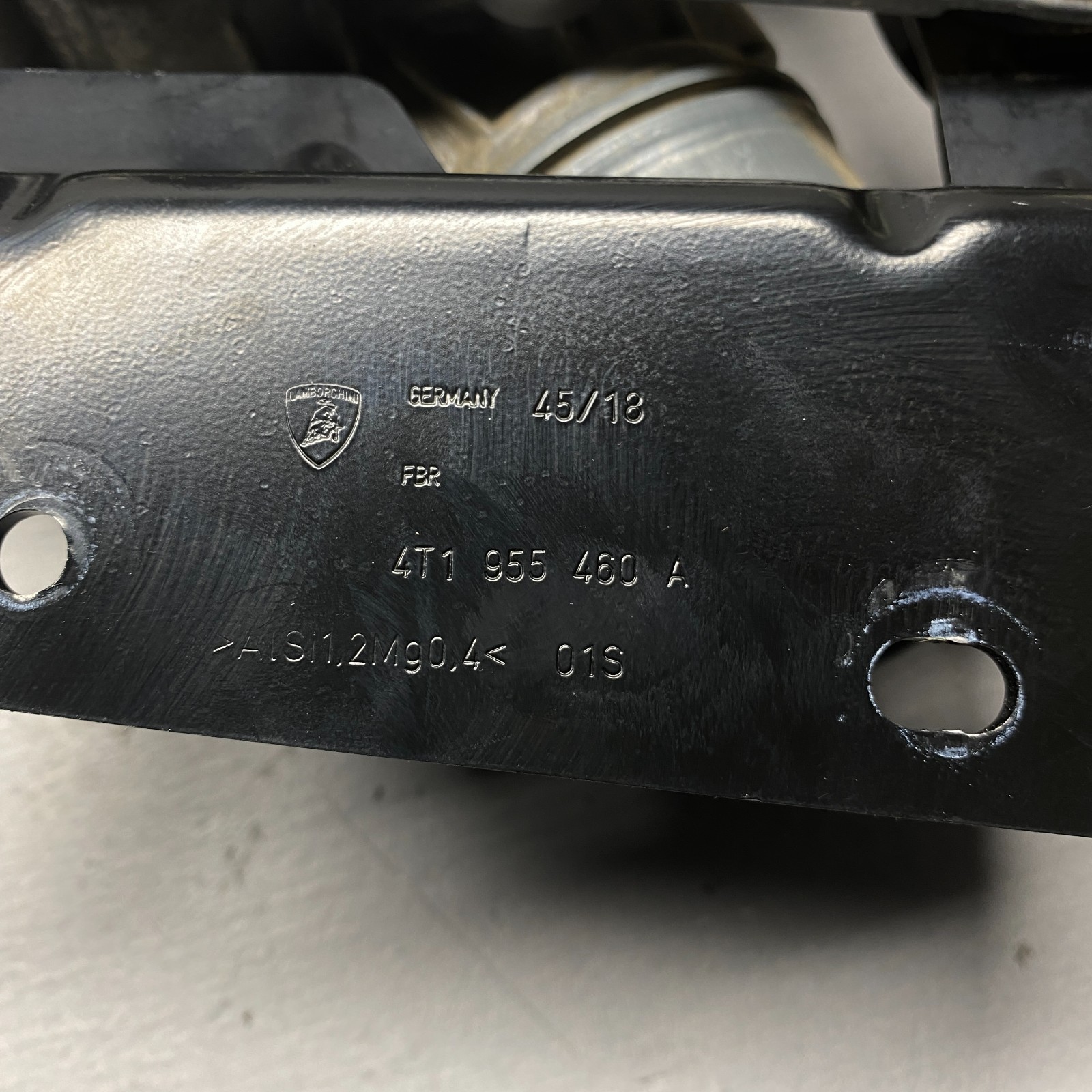 2019 Lamborghini Huracan LP580-2 Side Wiper Motor W/ Blade 4T1955024A