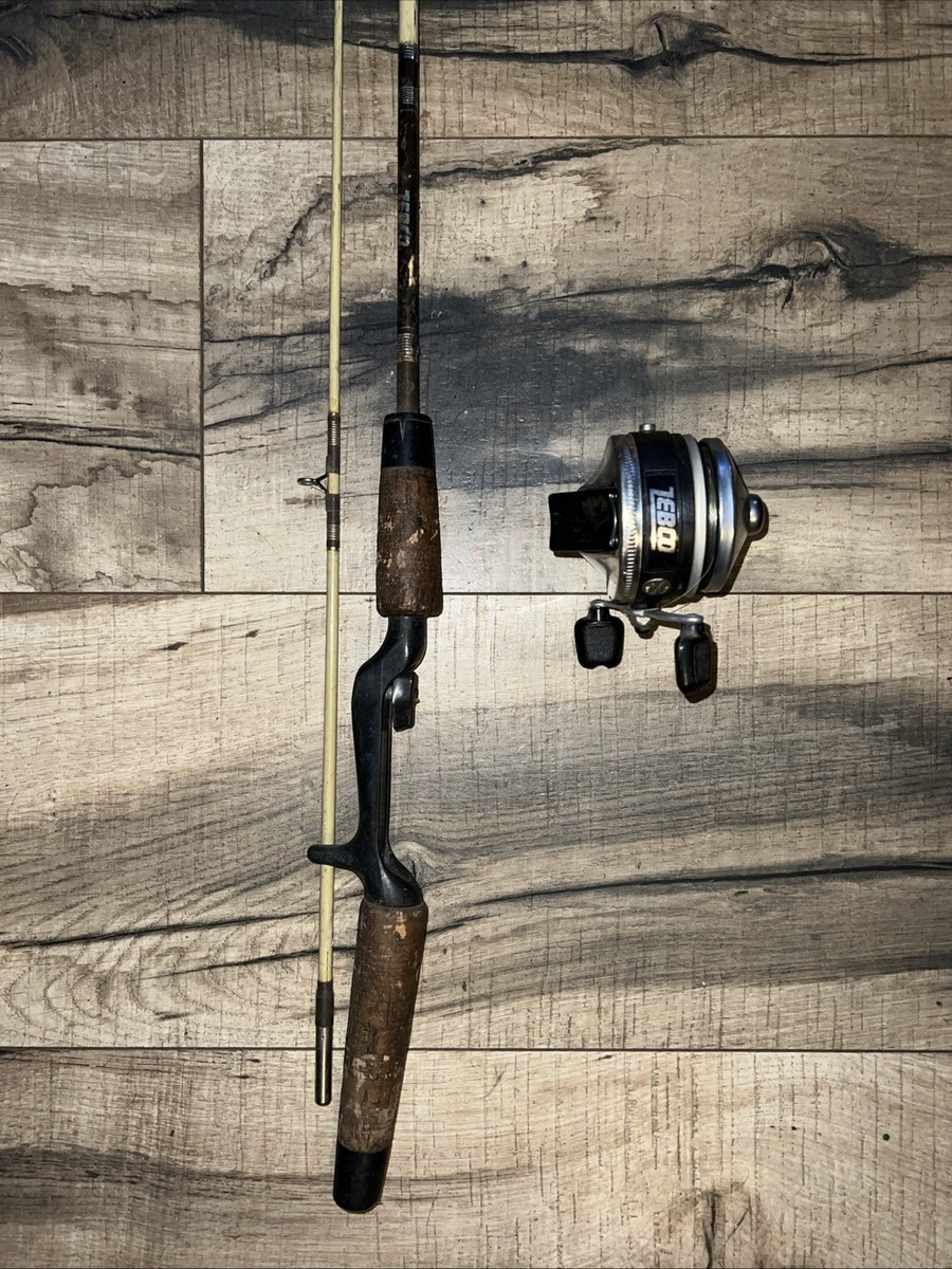 Vintage Zebco Centennial 55 2 Pc Fishing Rod Pole w/ 33 Spin Master Rhino  Reel