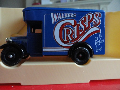 Lledo Walkers Crisps and Hovis Promotional 7 Model Vans New Old Stock Boxed - Picture 10 of 23