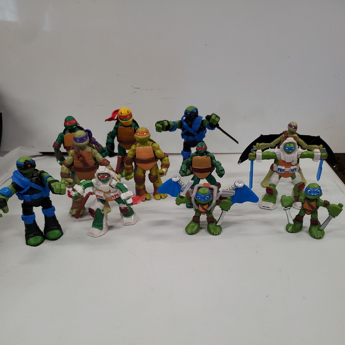 ミュータントタートルズ　turtle in time PLAYMATES Amazon.com: Teenage Mutant Ninja Turtles: Classic 4