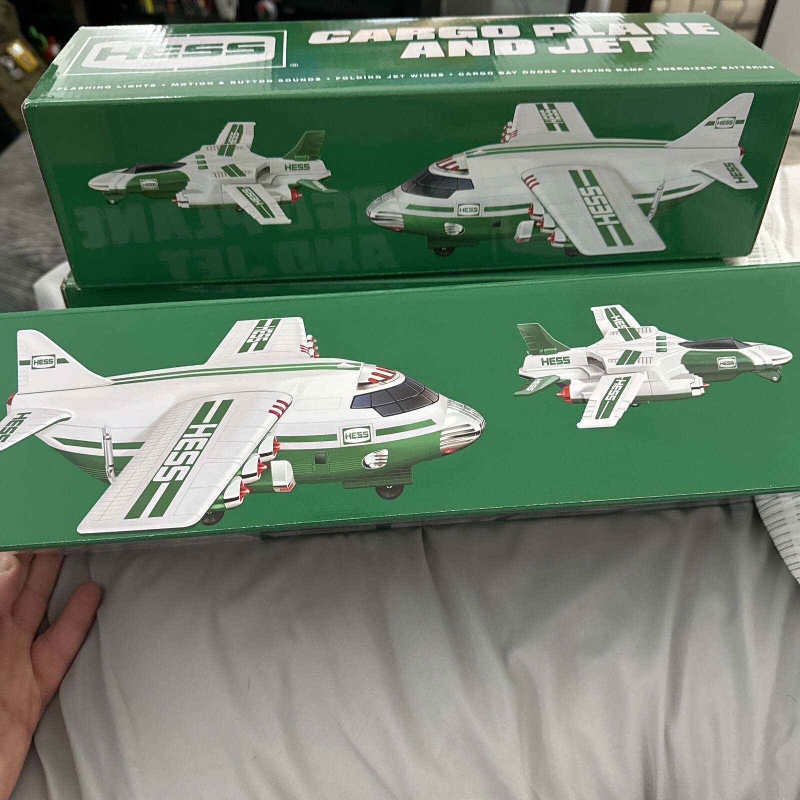 BRAND NEW HESS 2021 CARGO PLANE AND JET IN UNOPENED BOX Falak Tayyeb