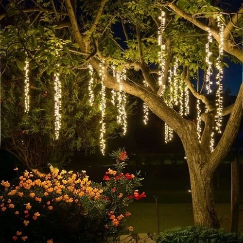 Lotti Ice Light 10 Nastri Pendenti MiniCluster ø6cm 13,5mxH90/110/130cm 1080 LED