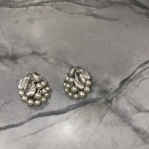 Vintage Crown Trifari Silver Tone Faux Pearl Clip On Earrings
