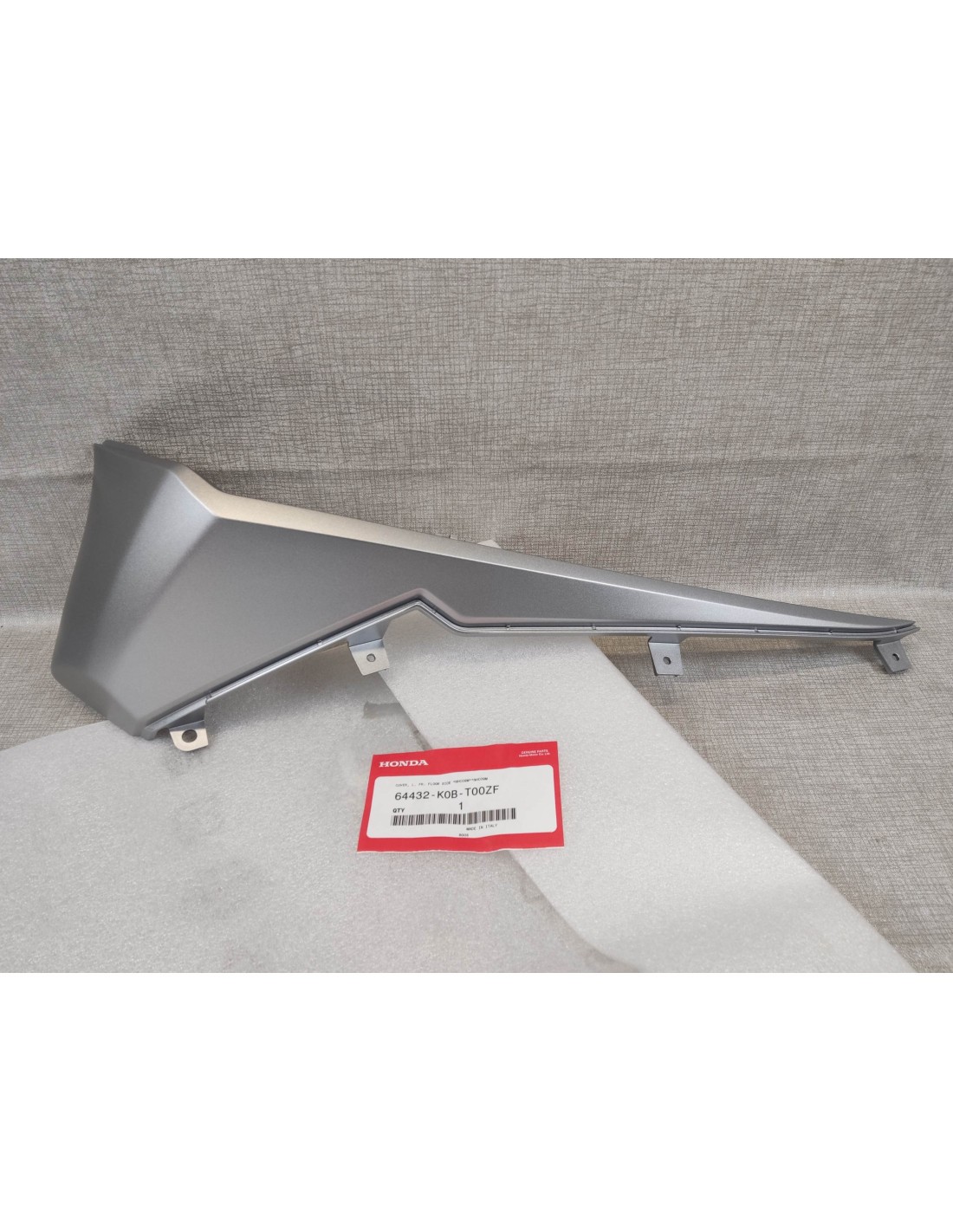 Couvercle plancher FORZA 125 remplacer carénage rayé argent NHC09M 64432-K0B-T00ZF