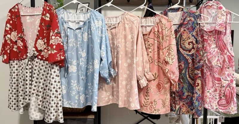 Lot of 19 pcs Women’s Multicolor Boho Tops & Dress Sz L & XL NEW OR WORN ONCE