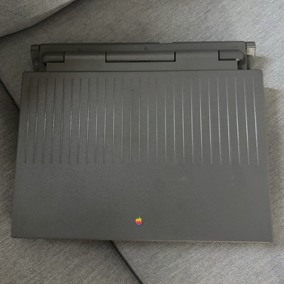 Apple PowerBook 150 Notebook 9,5 Zoll Grau 1GB RAM 1GB HDD Mac OS 7.5.3