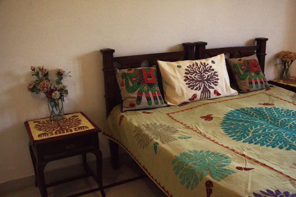 Tree of Life Applique Embroidered Cotton Bedsheet (85*103") - Image 3 of 4