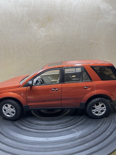 GATE 2001 Diecast Orange Saturn Vue (!!!) 1/18th Model - Picture 6 of 16