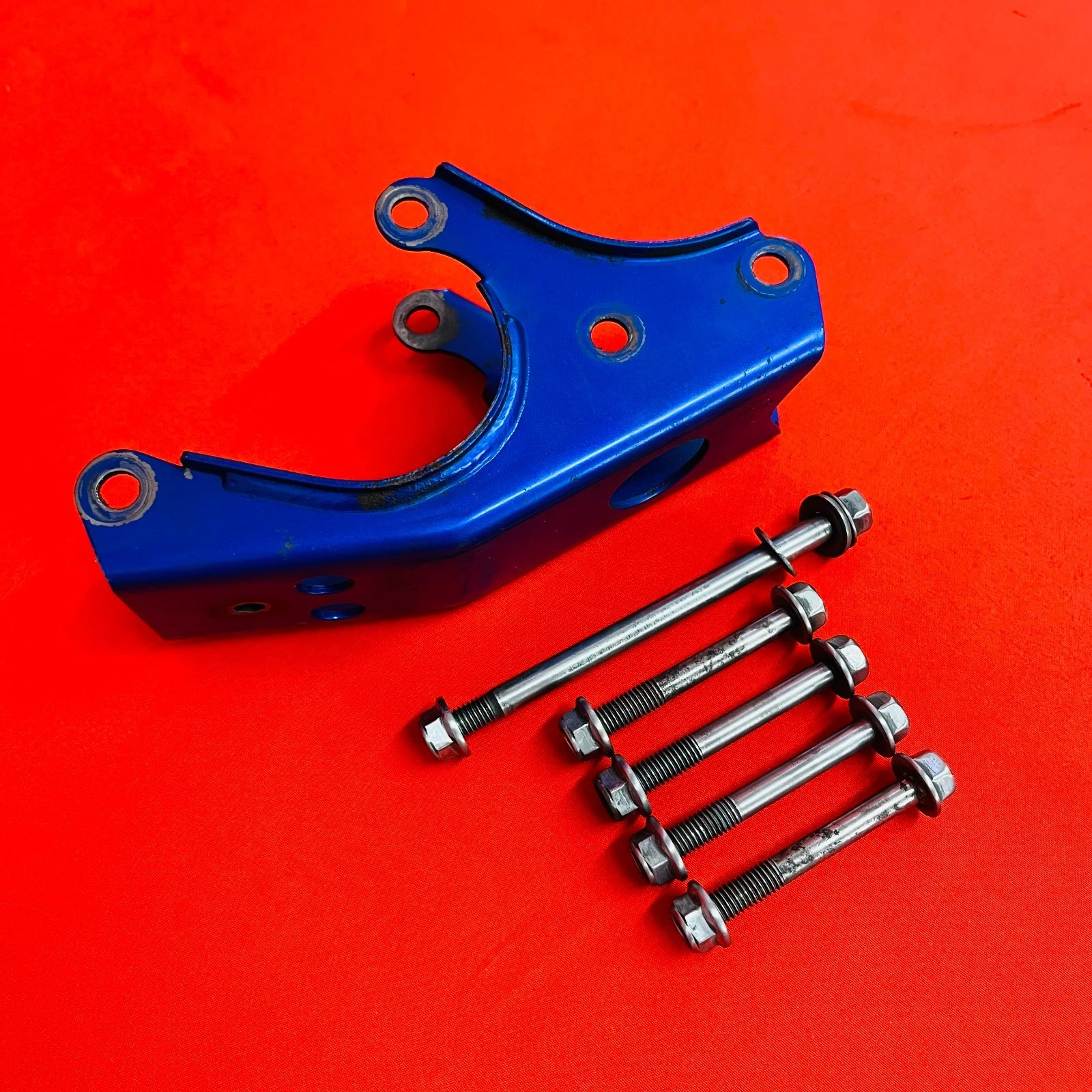 TTR225 Engine Mounts Bolts Motor Bracket Genuine OEM YAMAHA TTR 225 (1999-2004)