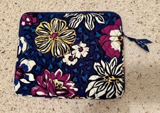 Vera Bradley iPad/TABLET SLEEVE in AFRICAN VIOLET 10.5  X 8  EUC