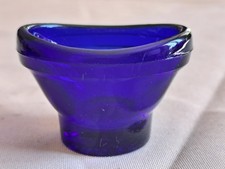 Ancien rince oeil en verre bleu cobalt OPTREX GARDE LA VUE