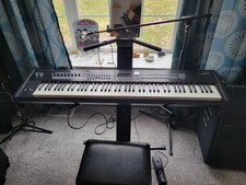 RD2000 Roland keyboard KC-990 AMP, Ultimate Tri-Pod, Gator Hard Case Bundle